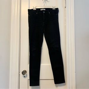 Black skinny jeans